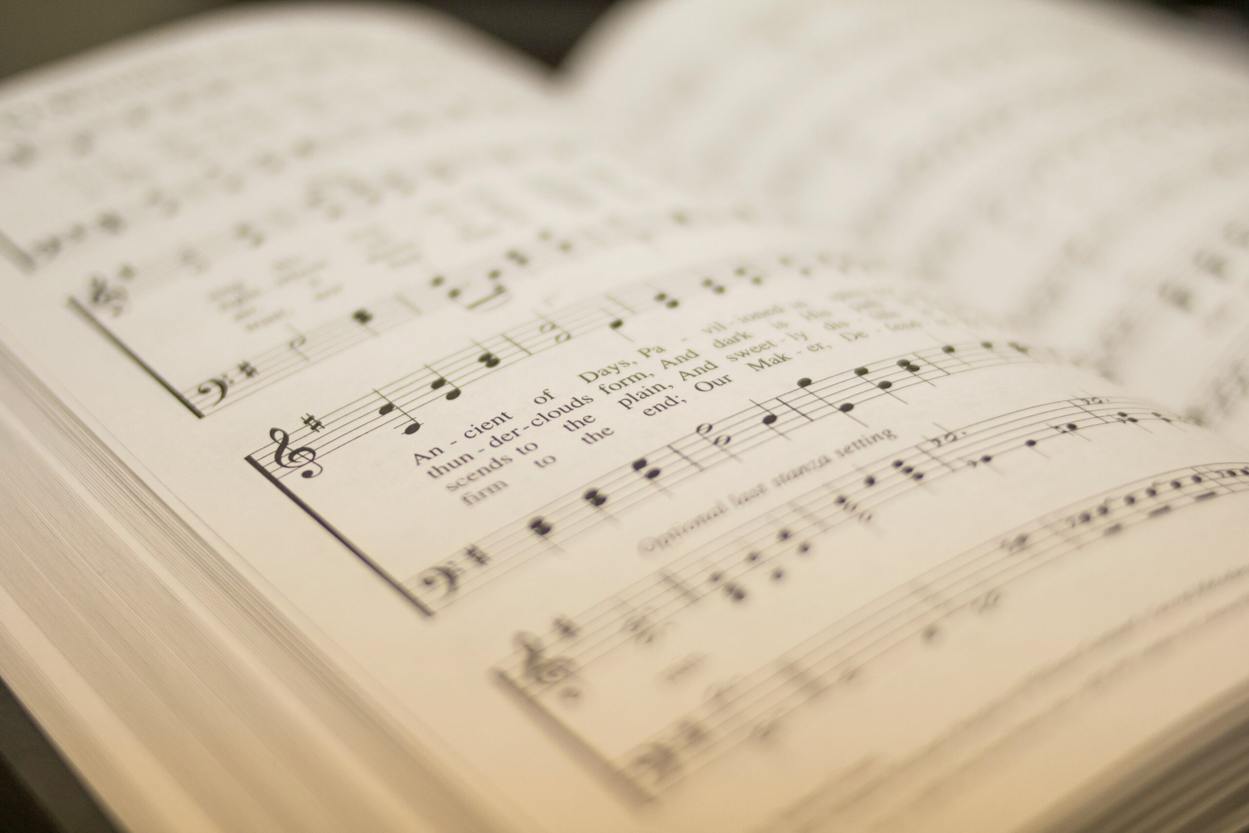 How to Find the Right Balance Between Creativity and Structure in Music Writing