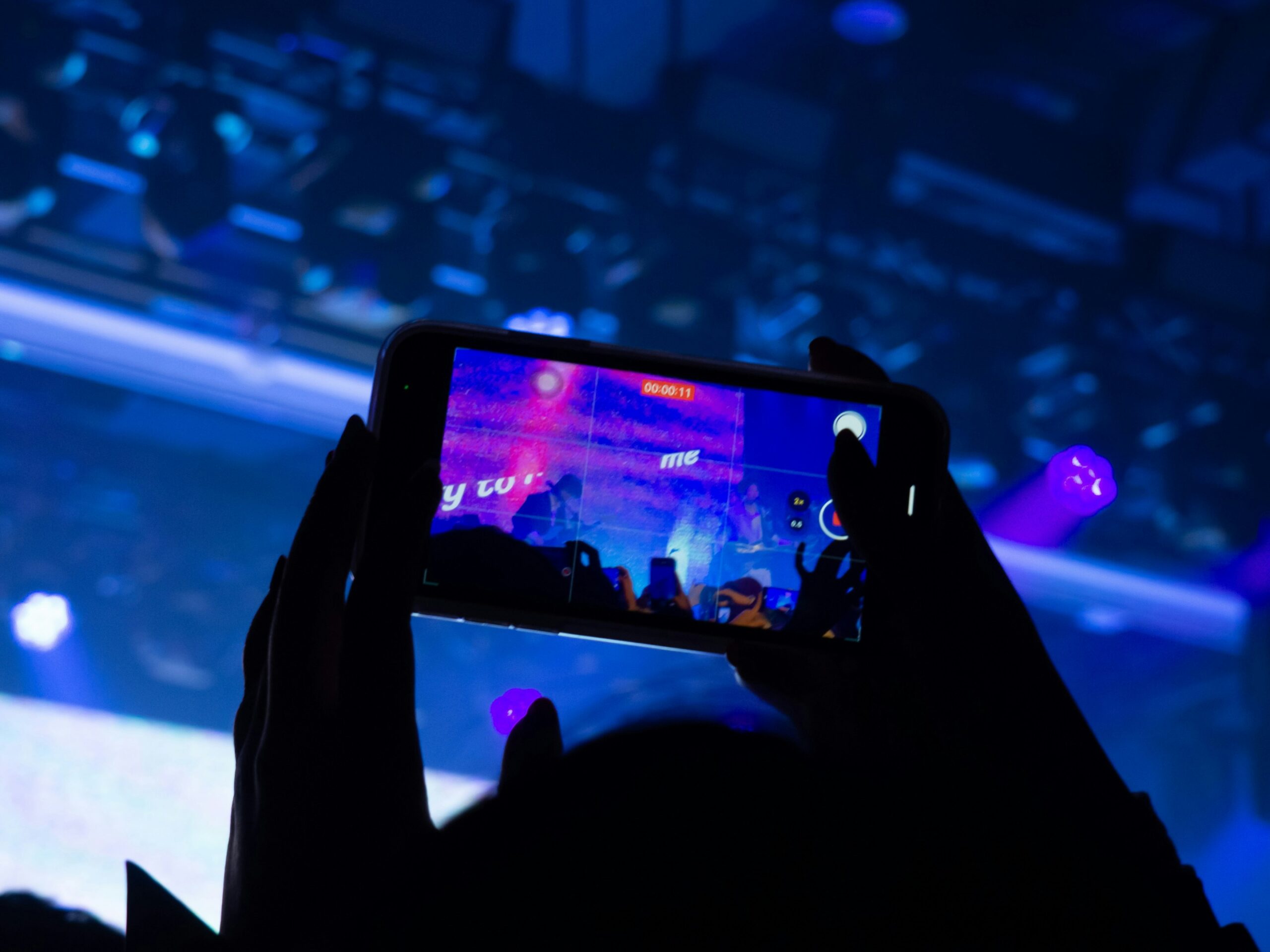 From Stage to Stream How Digital Platforms Are Transforming Live Music Experiences