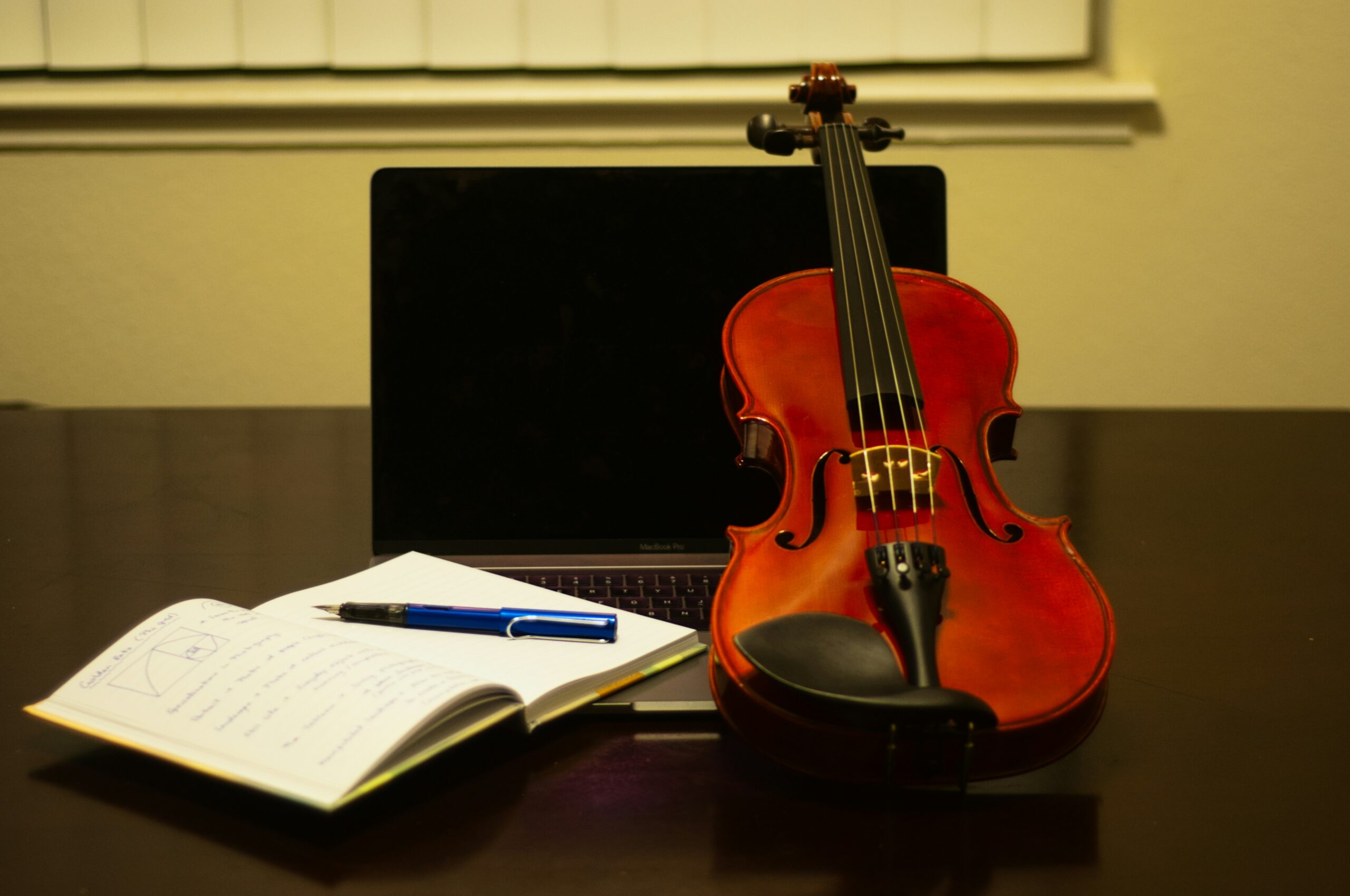 Top Tools for Aspiring Music Composers to Master for Creative Success
